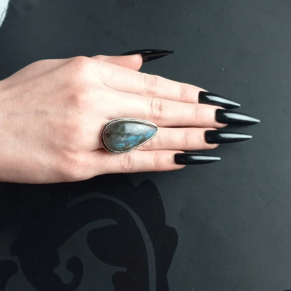 Size 8 silver striated labradorite ring